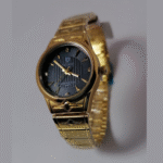 Elegant Gold-Toned Men's Watch with Textured Dial